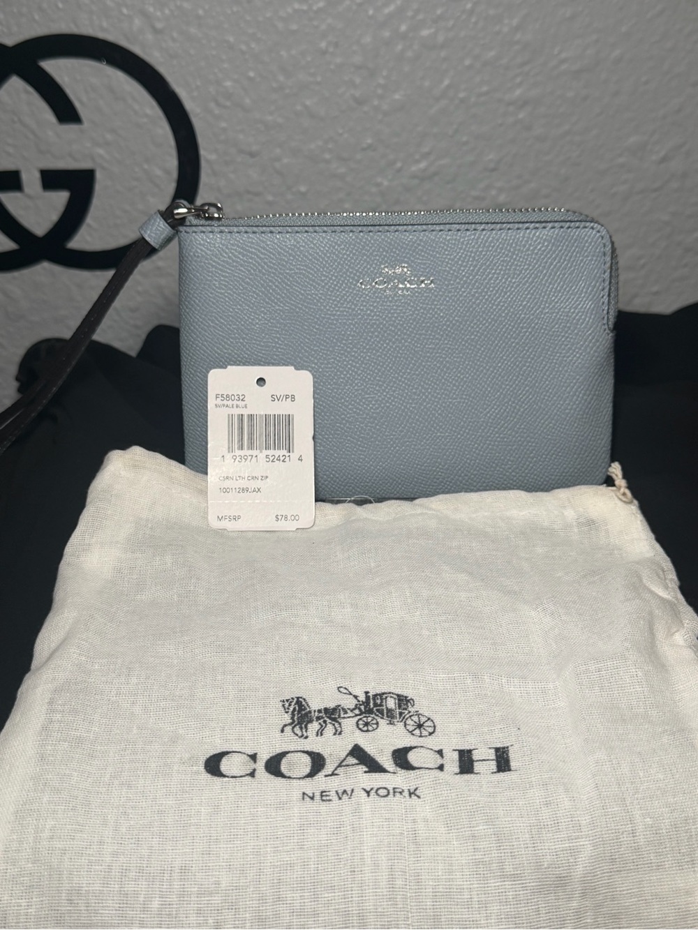 Coach F58032 Corner Zip Wristlet Pale Blue Crossgrain Leather NWT + Dust Bag